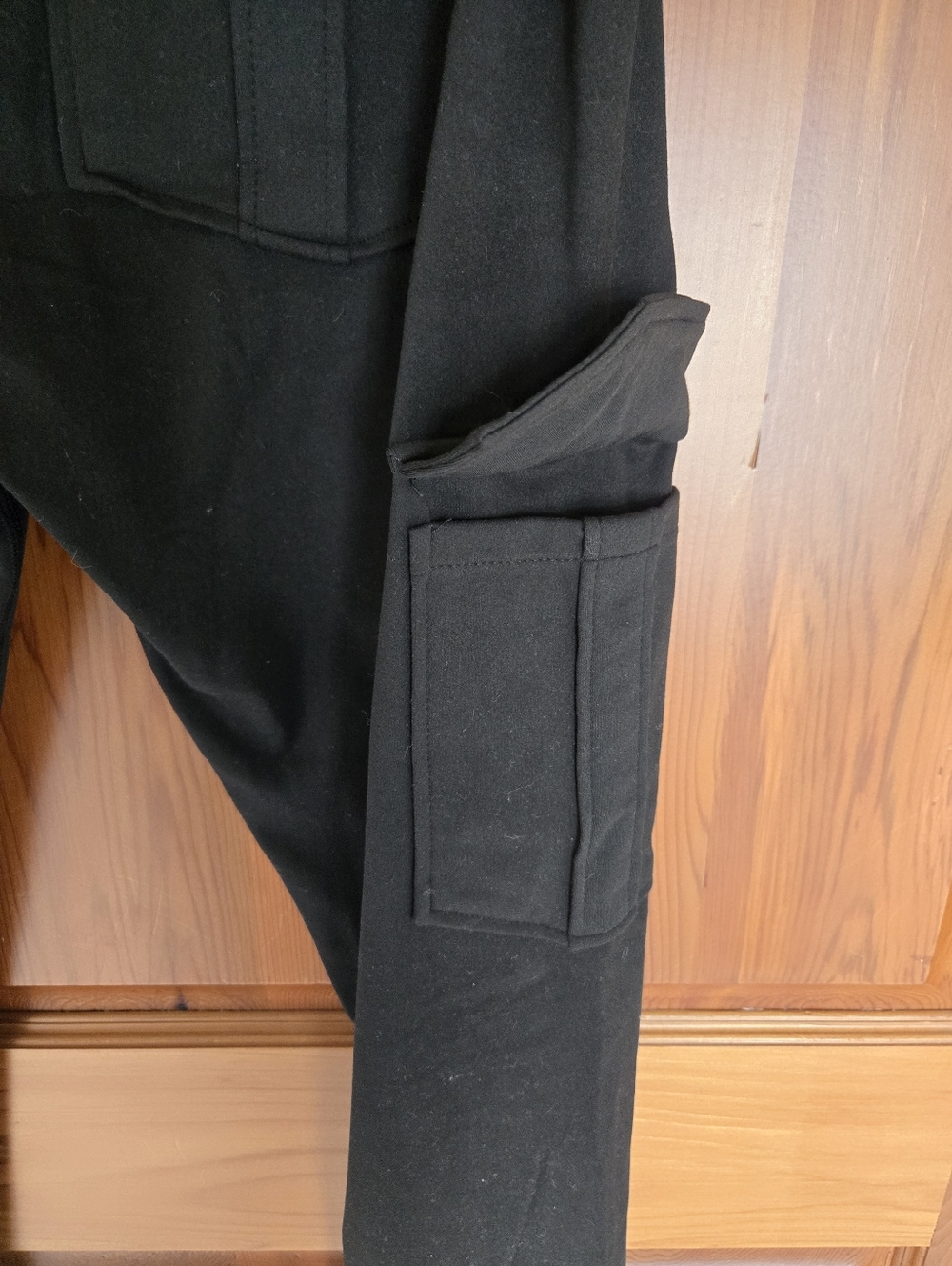 NWOT, Black Knit Cargo Pocket Leggings, Sz. XL - Picture 6 of 6